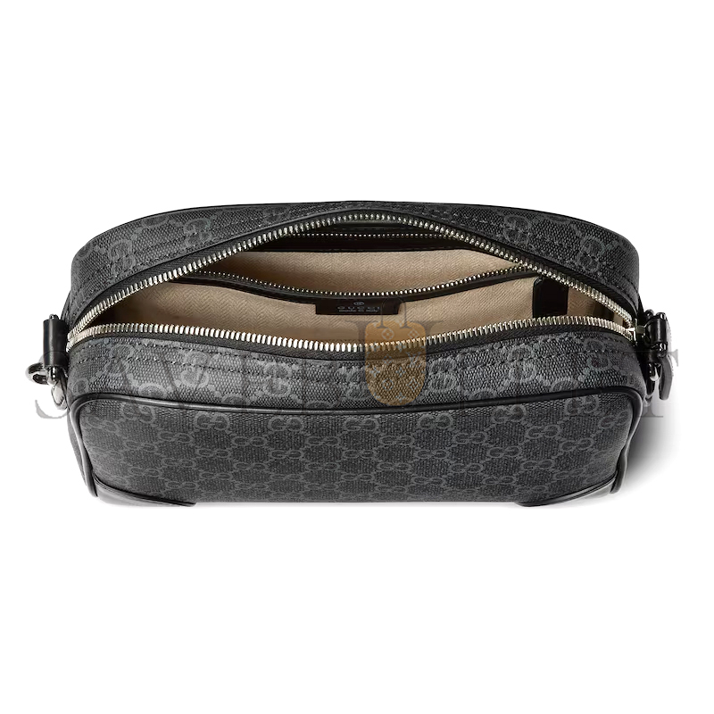 GUCCI GG EMBLEM SMALL CROSSBODY BAG 821155 (23*16.5*8cm)